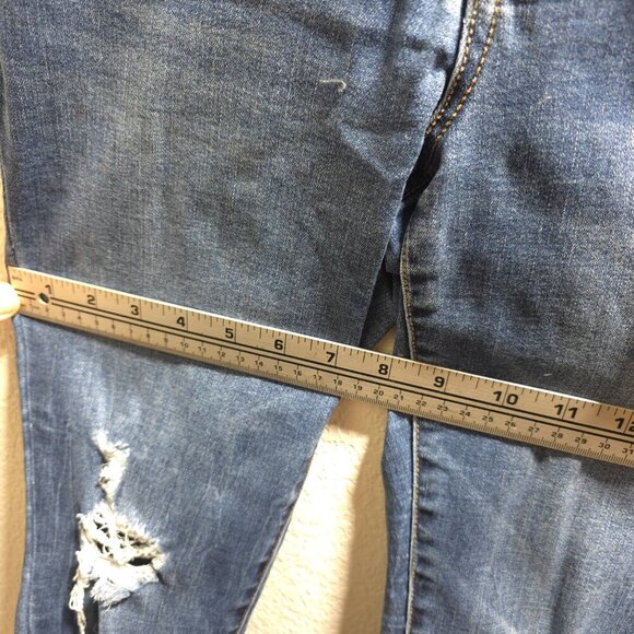 Maurices Distressed Skinny Capri Jeans - Size 6‎ - Picture 8 of 10